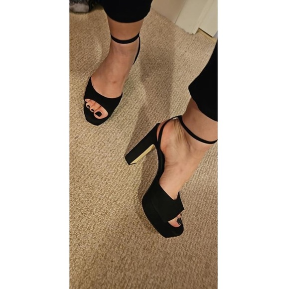 Steve Madden Gonzo Sz 10M Black Stiletto Heels with Ankle Strap 5-1/4” heel - Picture 2 of 11